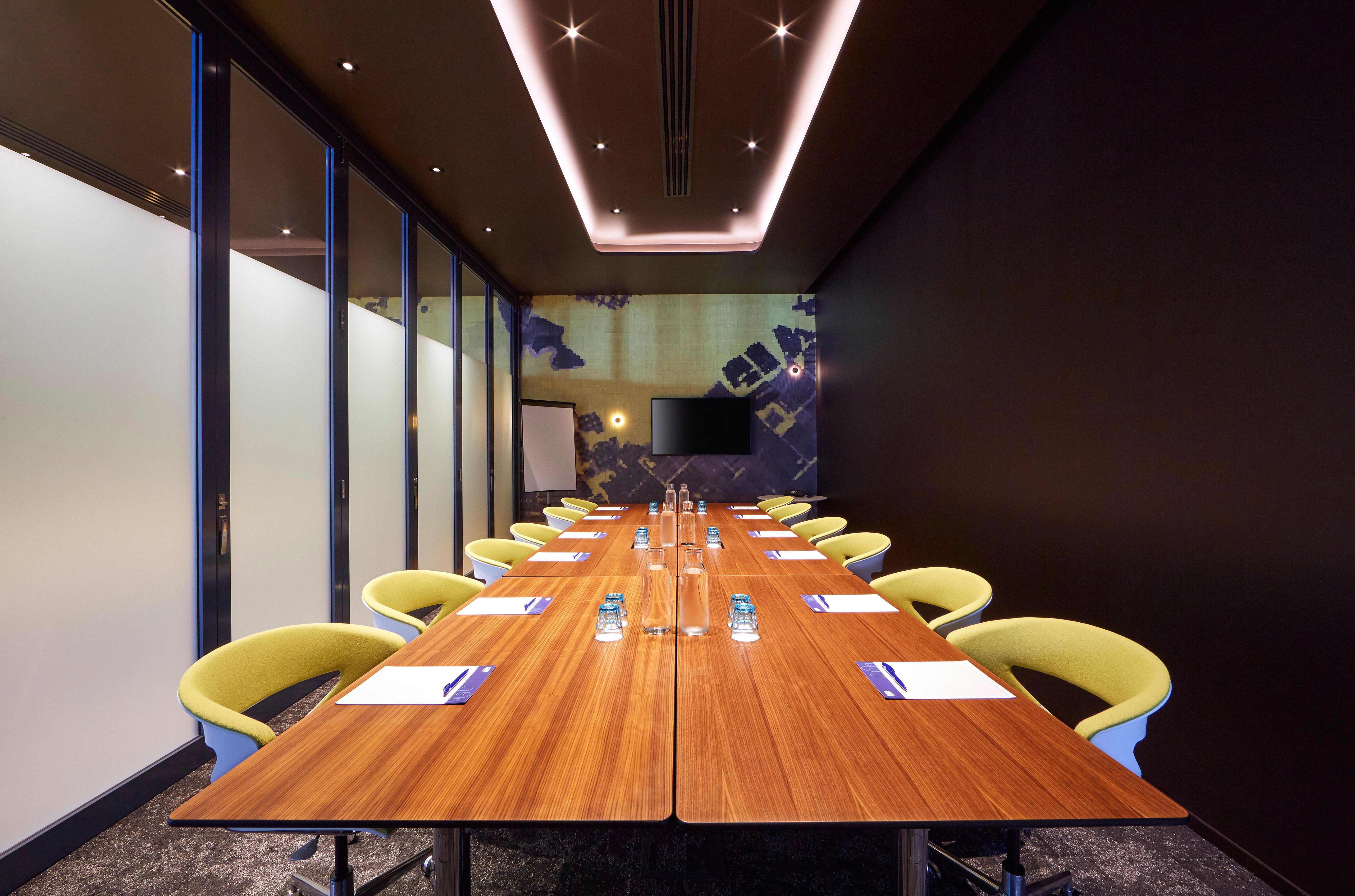 Holiday Inn Express Newcastle By Ihg Экстерьер фото