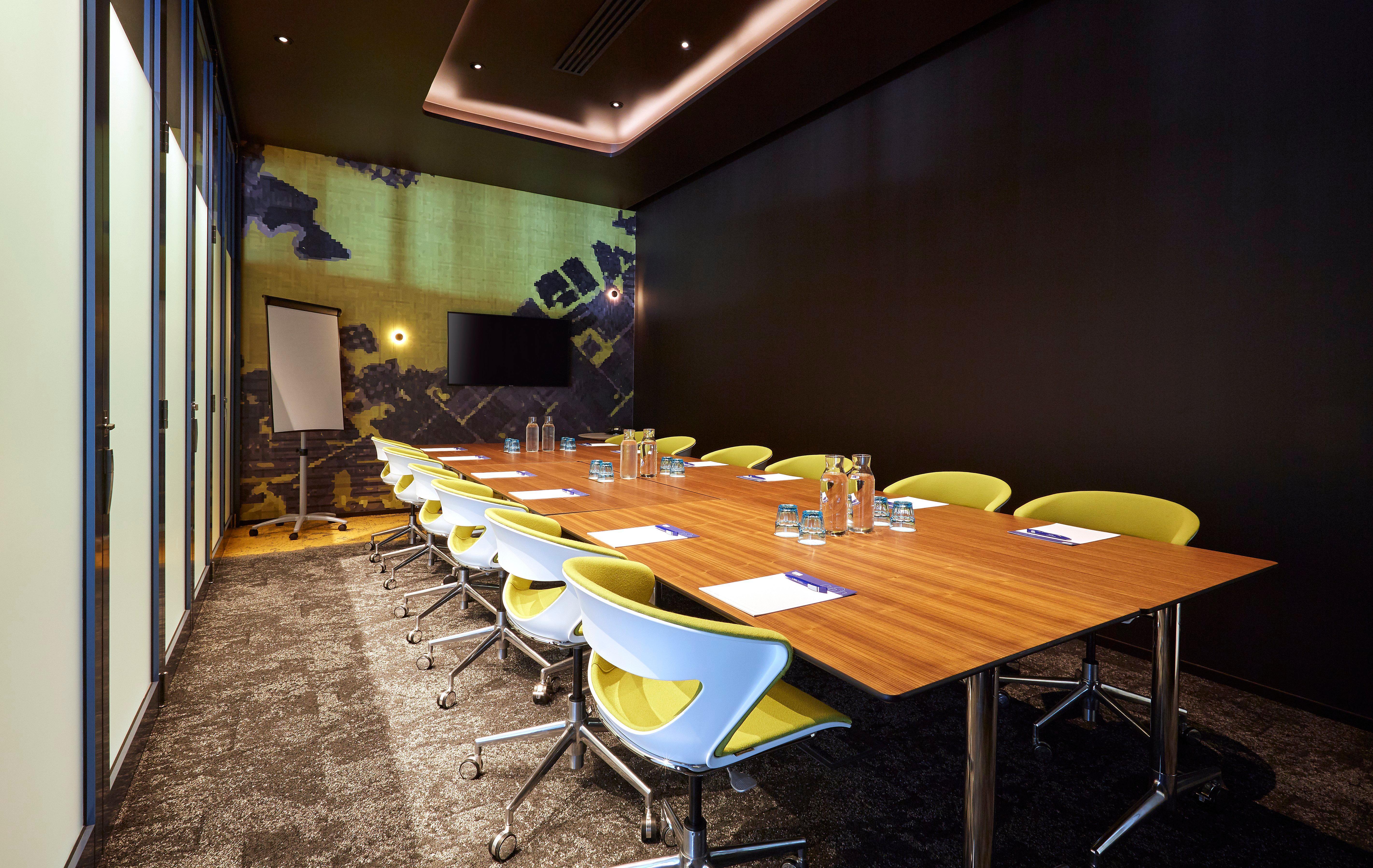 Holiday Inn Express Newcastle By Ihg Экстерьер фото