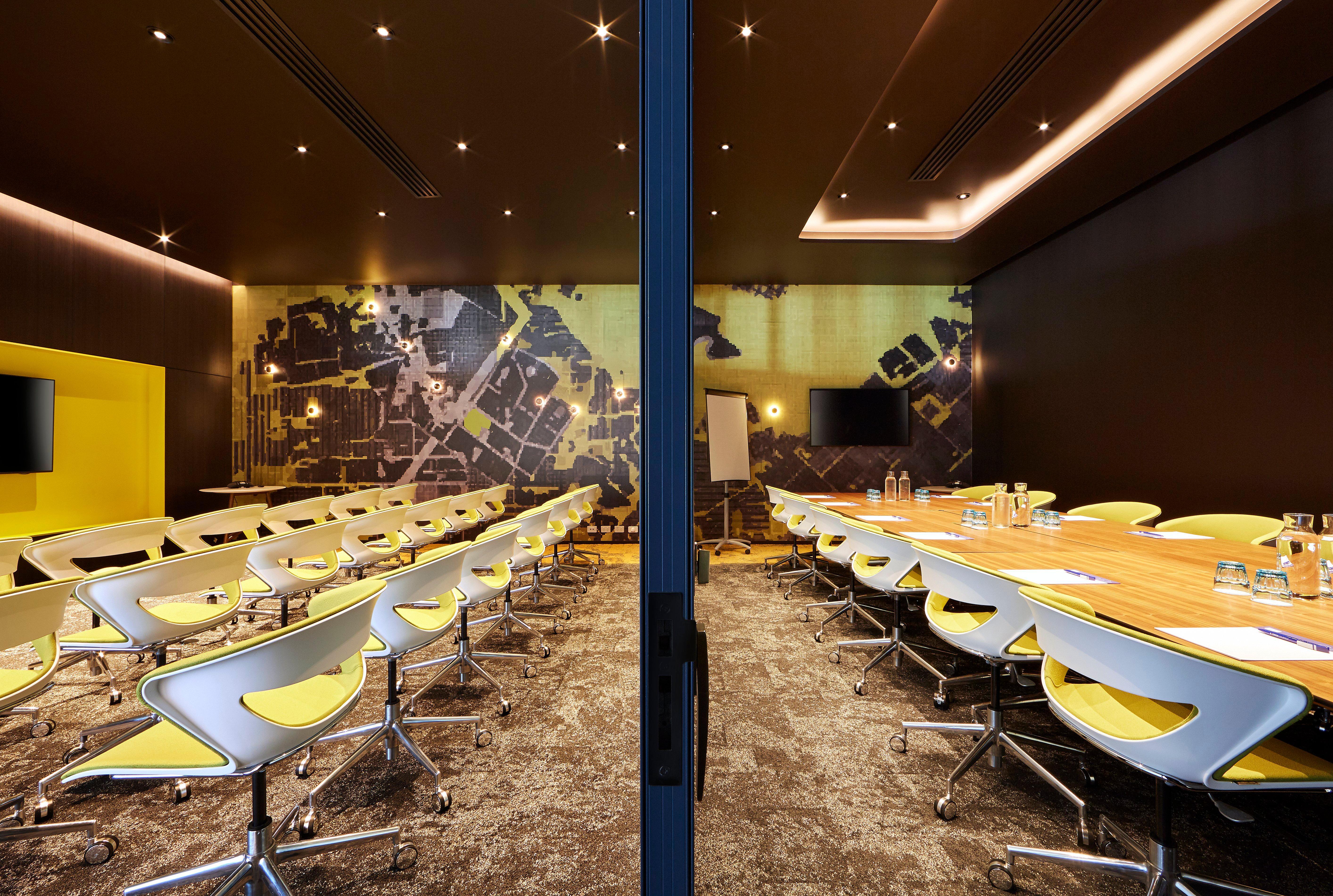 Holiday Inn Express Newcastle By Ihg Экстерьер фото